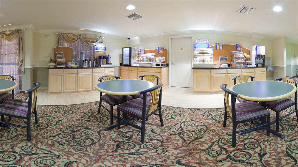 Holiday Inn Express & Suites Santa Clara By Ihg Екстериор снимка