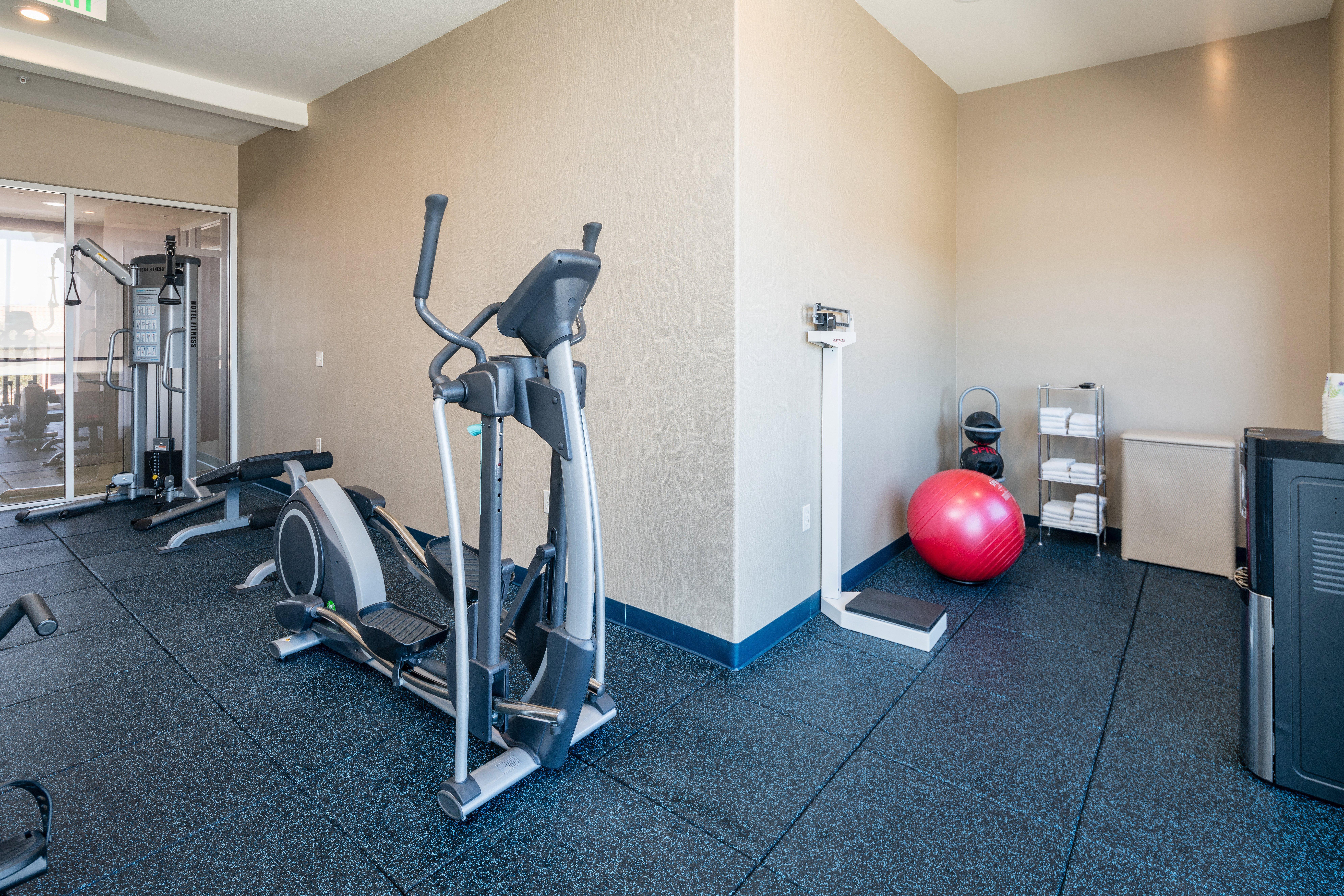 Holiday Inn Express & Suites Santa Clara By Ihg Екстериор снимка