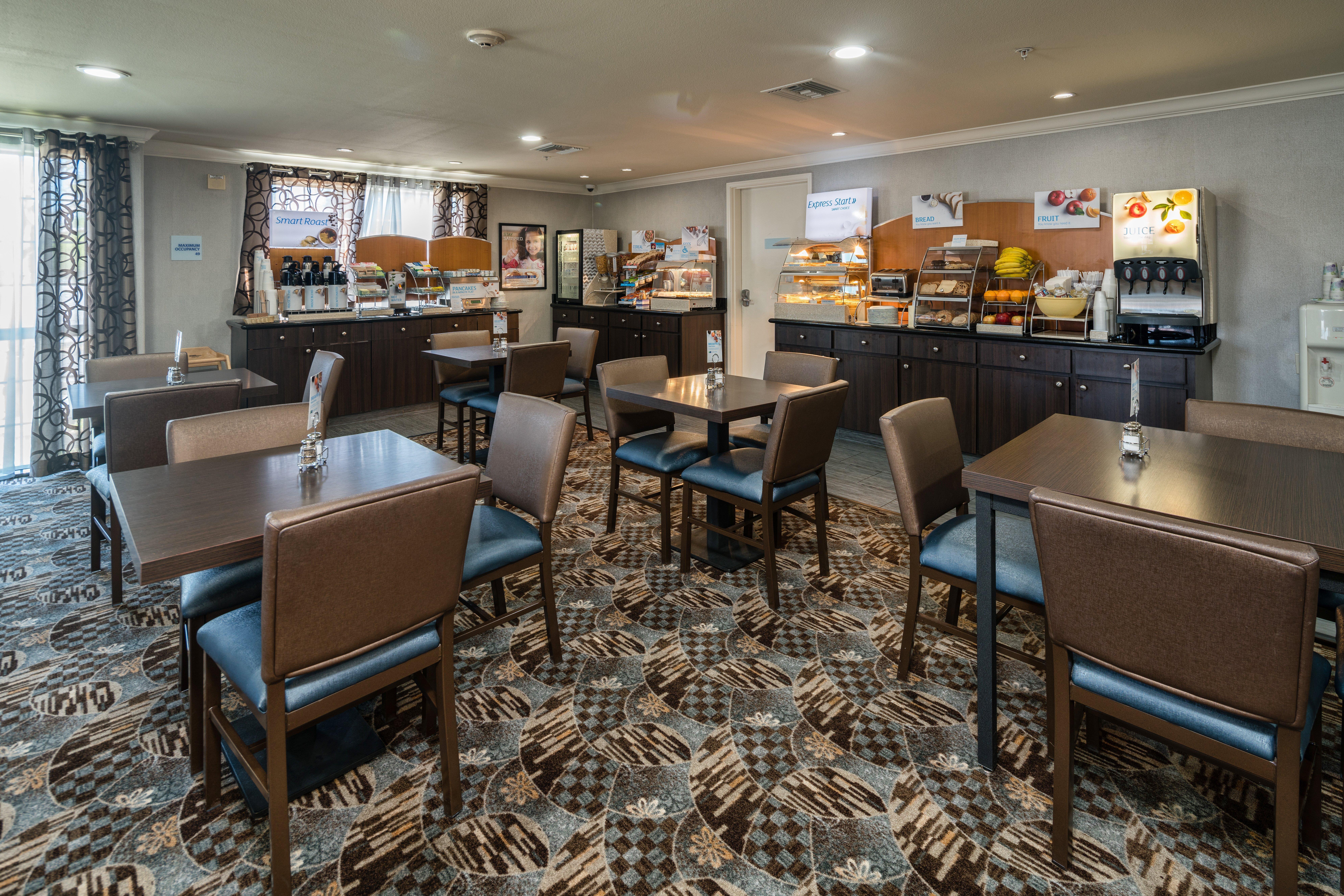 Holiday Inn Express & Suites Santa Clara By Ihg Екстериор снимка